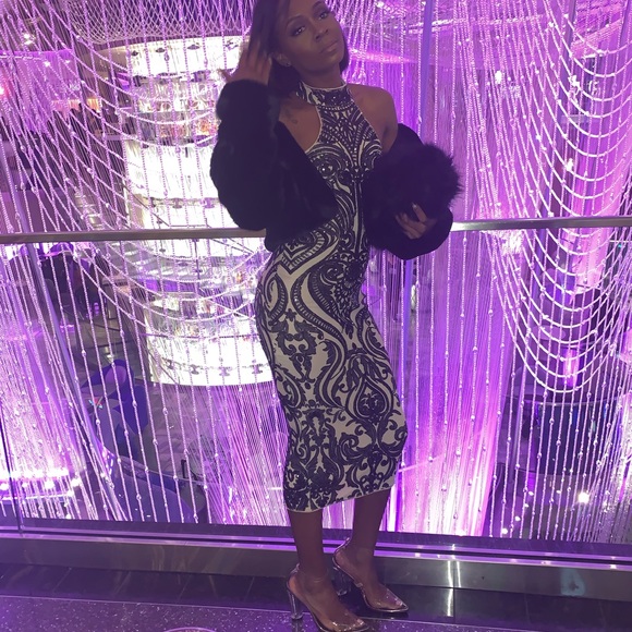 Nude and black sequins midi dress - Picture 3 of 3